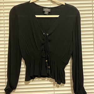 ANGIE brand very cute outgoing blouse Size Small